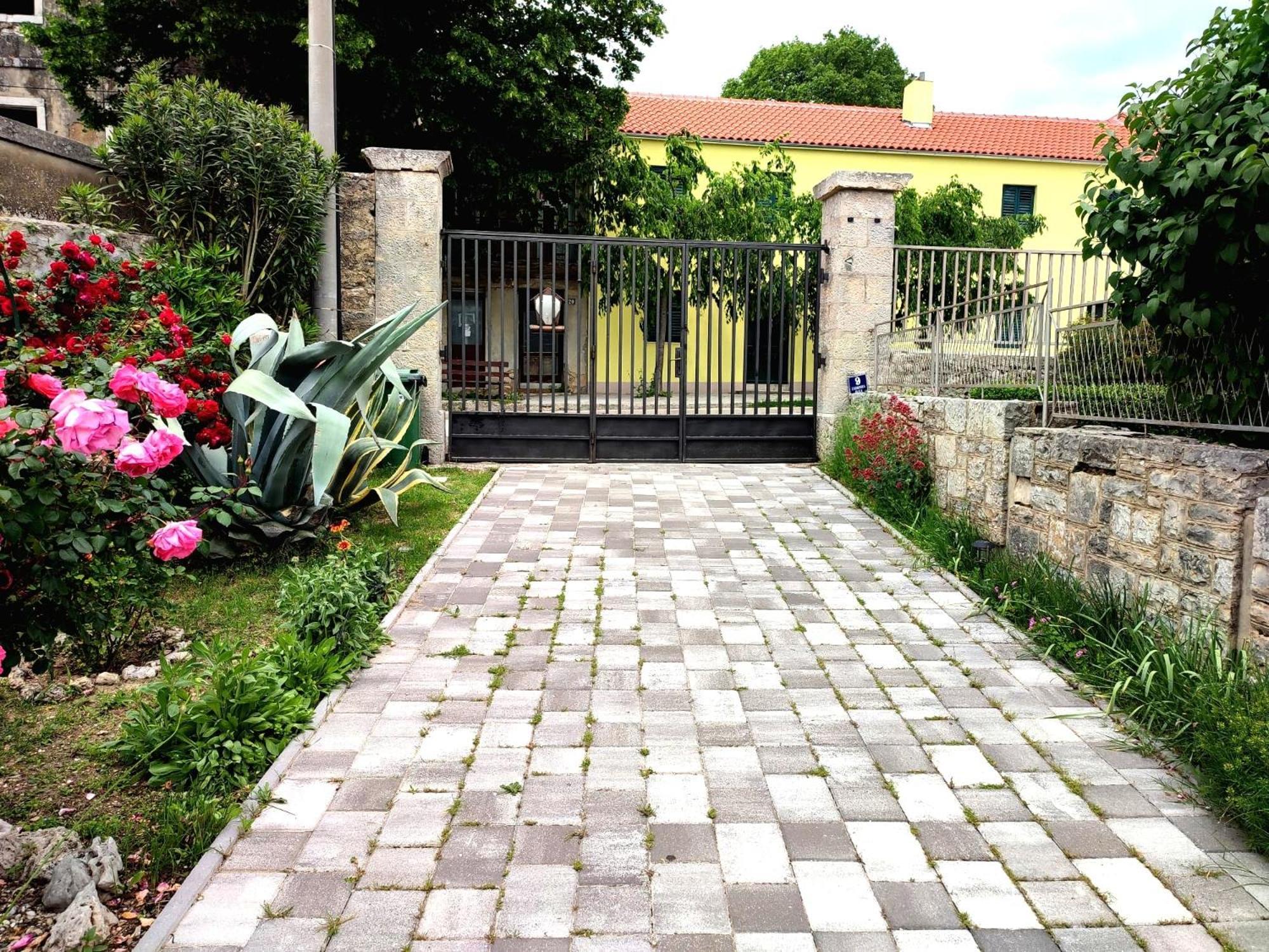 Nostalgija, Apartment