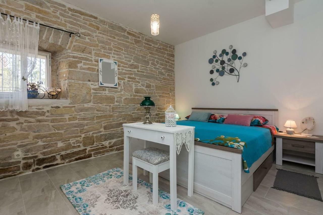 Nostalgija, Apartment *